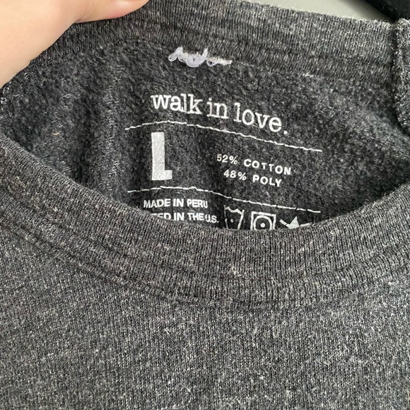 Lot of THREE walkinlove. sweatshirts!!! - Picture 5 of 7